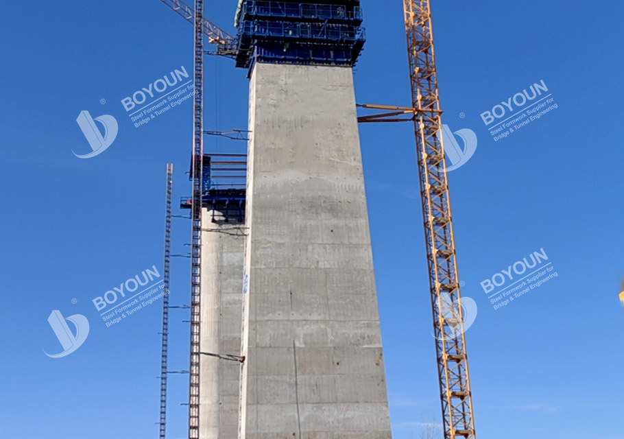 Квадратная плотная опалубка пирса