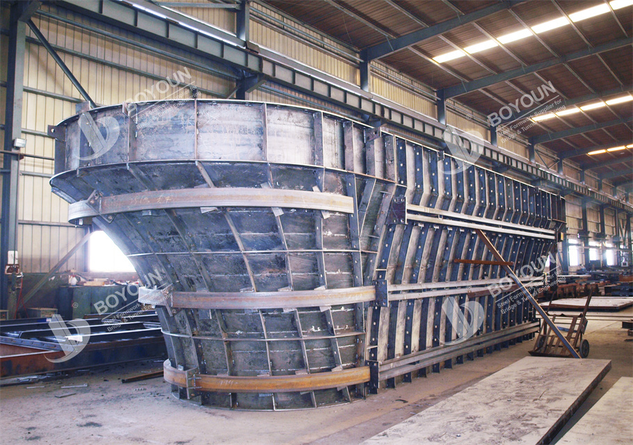 Специальная форма опалубки пирса