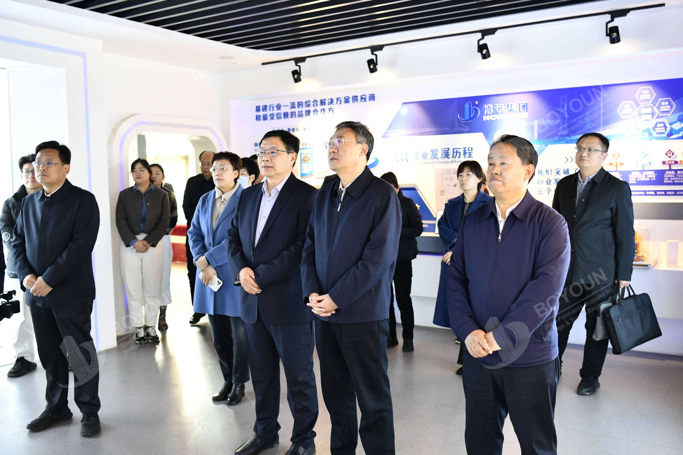 В бойюне успешно прошел семинар по обмену между федерацией промышленности и торговли шаньдуна и частными предприятиями