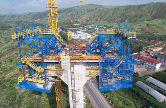 Одноместный ящик одноклеточный Cantilever форма путешественника