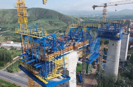 Одноместный ящик одноклеточный Cantilever форма путешественника