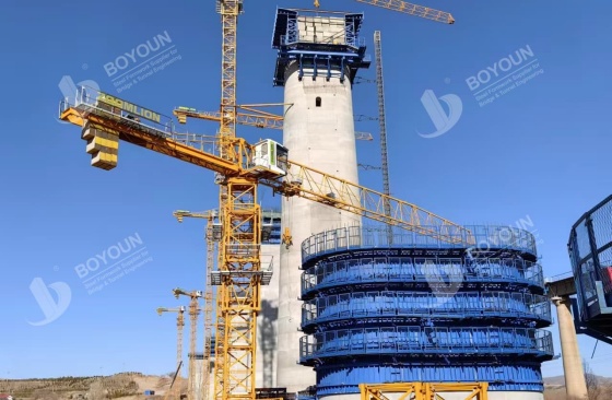 Применение для строительства колонн пирса и крышки пирса в горном виадуке